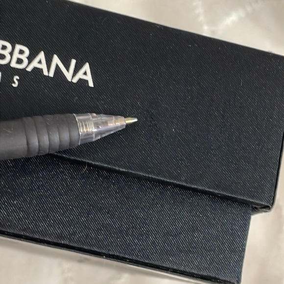 Dolce & Gabbana Padded Satin Gift Box - Picture 6 of 9